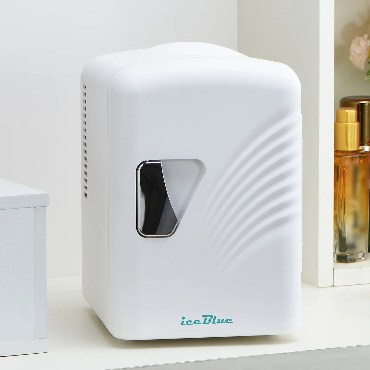 iceBlue Retro Mini Fridge 4L/6Can Dual-use Low Noise Refrigerator Warmer Cooler Makeup Skincare Portable Fridge for Home Car